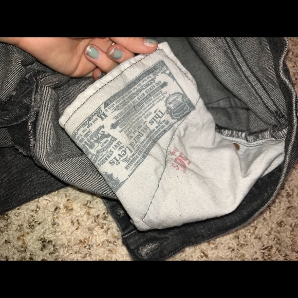 Levi Skinny Jeans - Picture 6 of 6
